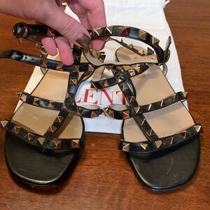 Absolutely stunning authentic new Valentino black ankle stud sandals 37.5/7.5 US